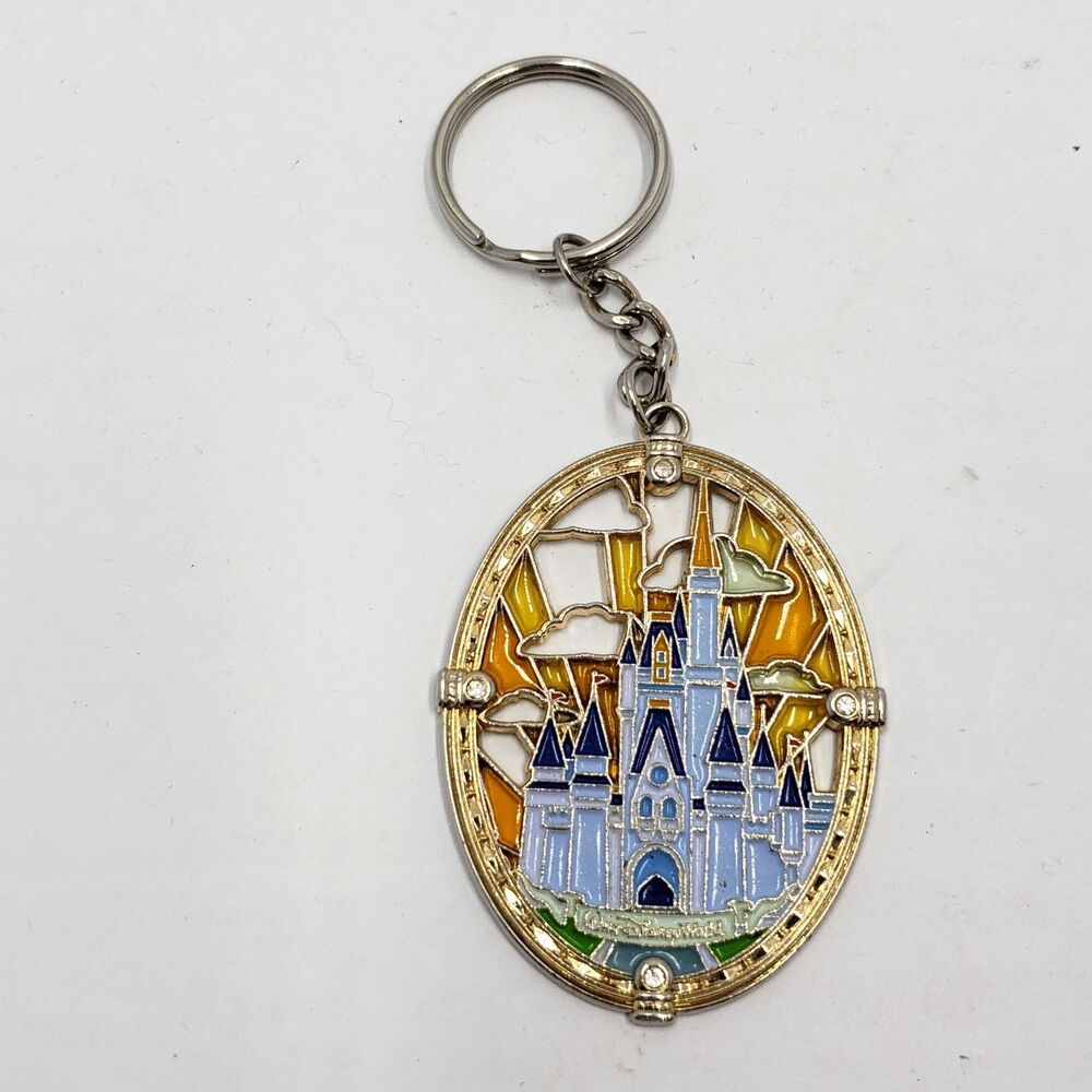 Walt Disney World Parks Cinderella Castle Stained Glass Gold Keychain Retro